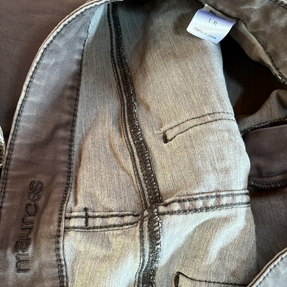3 pairs Maurice’s Jeans - Picture 6 of 8
